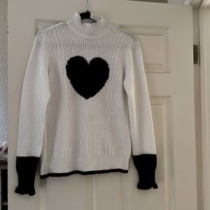 Black n white, light weight sweater. Size S